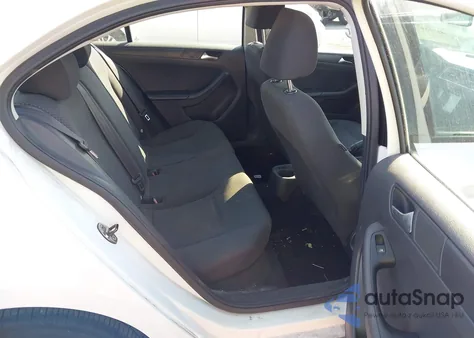 2013 Volkswagen Jetta 2.0L S z USA, uszkodzony, nr VIN 3VW2K7AJ8DM240464